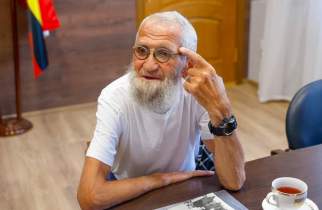 В Курске 76-летний посол мира ООН пробегает по 800 км в месяц