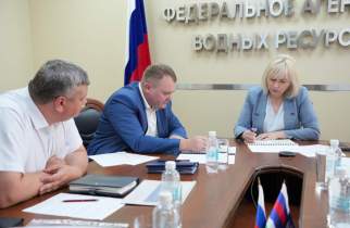 В Москве Левин обсудил проблемы Курского водохранилища и Тускари