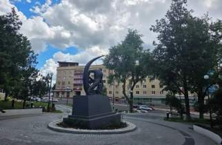 В Курске в сквере «Спутник» нашли недоделки и погибшие растения