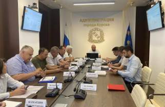 Глава Курска в прямом эфире обсудил проблемы города с подчиненными