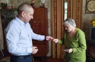 82-летняя курянка получила статус жителя блокадного Ленинграда