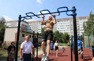 В Курчатове открыли новую спортивную площадку ГТО