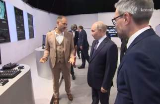 Курянин представил Путину проект по управлению буровой установкой