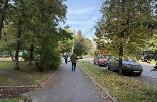 В центре Курска чиновники собрали 30 кубометров мусора