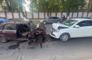 В Курске в массовом ДТП пострадали трое взрослых и 5-летний ребенок