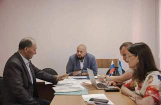 Маслов пообещал ливневку, «лежачего» и знаки на проблемных улицах Курска