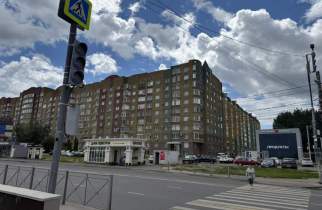 В Курске у остановки «Метеостанция» установили долгожданный светофор