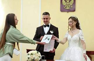 В Сеймском отделе ЗАГС Курска зарегистрировали тысячный брак